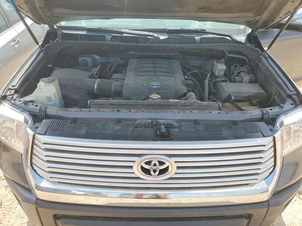 2014 TOYOTA TUNDRA Limited