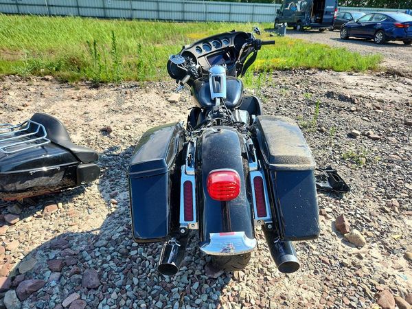 2019 HARLEY-DAVIDSON FL