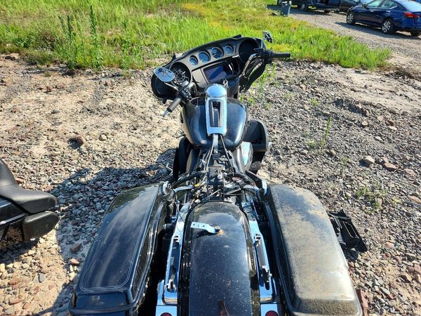 2019 HARLEY-DAVIDSON FL