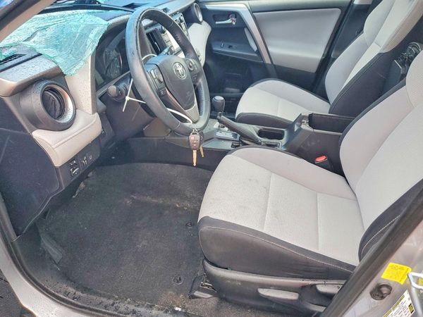 2017 TOYOTA RAV4 XLE