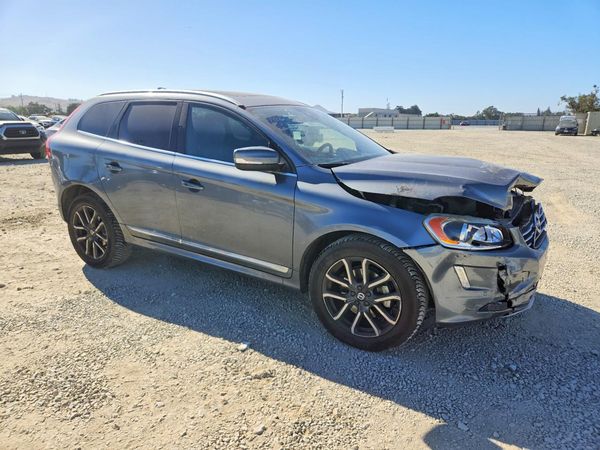 2016 VOLVO XC60