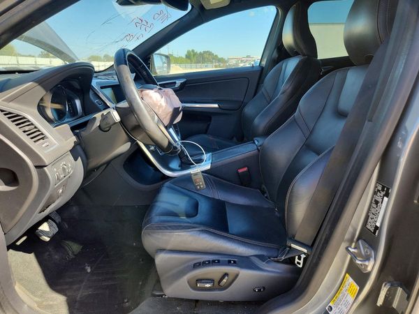 2016 VOLVO XC60