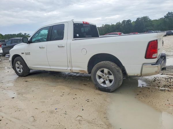 2016 RAM 1500 SLT
