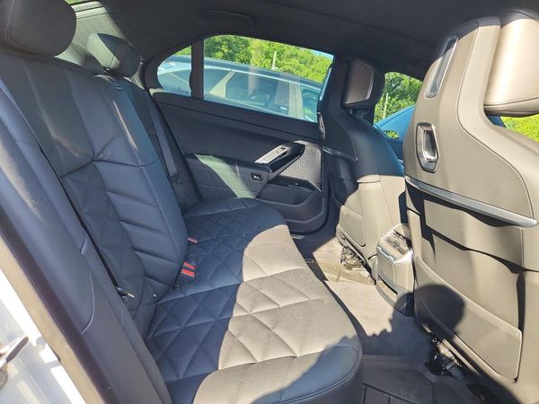 2024 BMW 740 xDrive