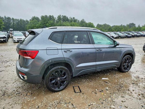 2022 VOLKSWAGEN TAOS