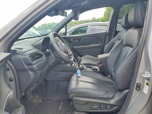 2025 SUBARU FORESTER
