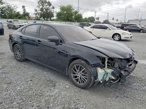 2016 LEXUS ES