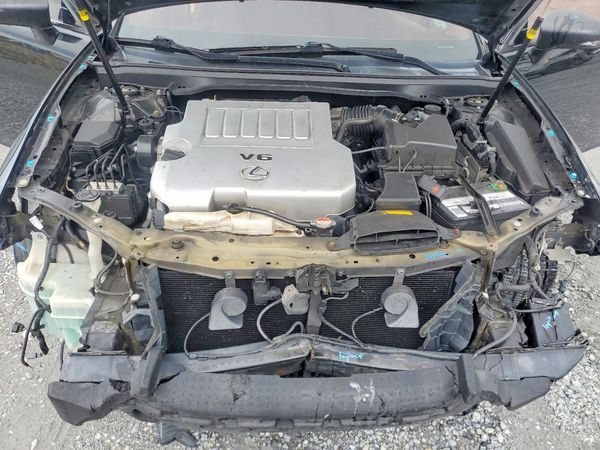 2016 LEXUS ES