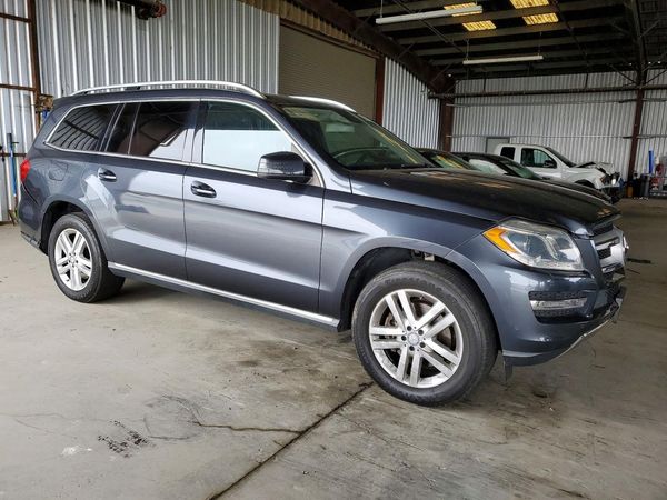 2014 MERCEDES-BENZ GL GL450 4MATIC — Passenger 3/4