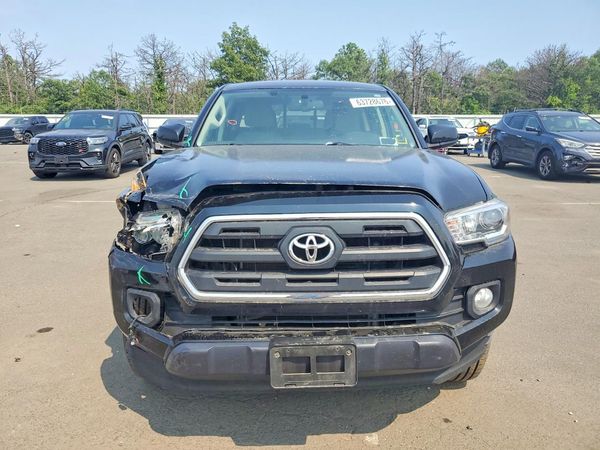 2017 TOYOTA TACOMA