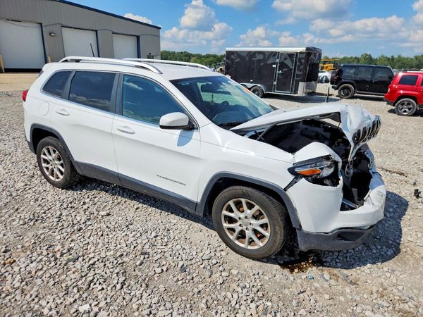 2017 JEEP CHEROKEE LATITUDE FWD