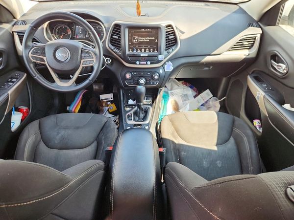 2017 JEEP CHEROKEE LATITUDE FWD