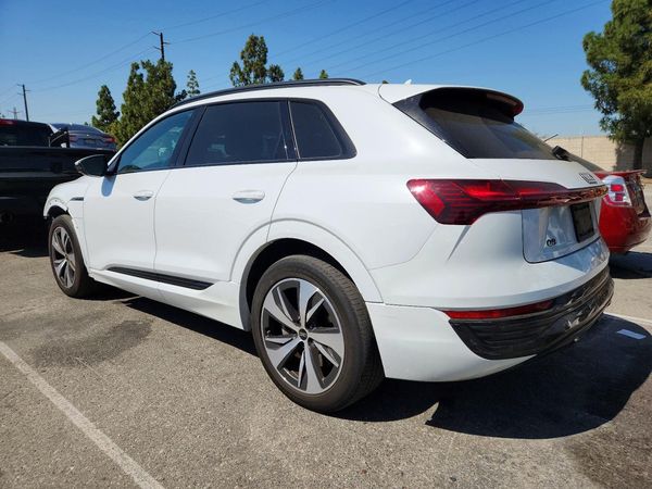 2024 AUDI Q8 E-TRON quattro Premium