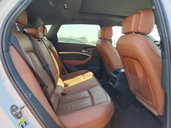 2024 AUDI Q8 E-TRON quattro Premium