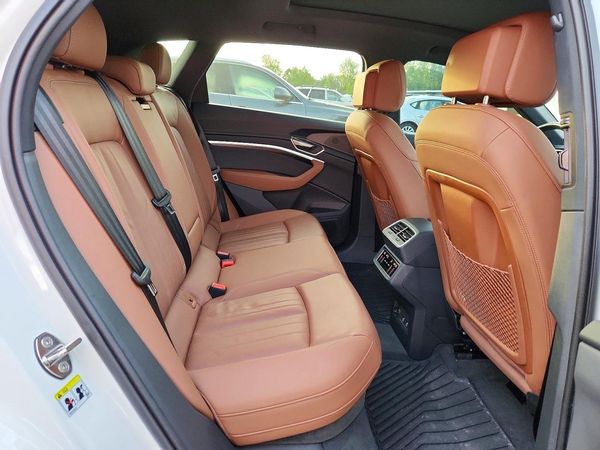 2024 AUDI Q8 E-TRON