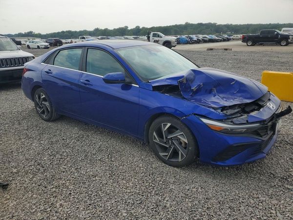 2024 HYUNDAI ELANTRA SEL w/ Convenience Pkg