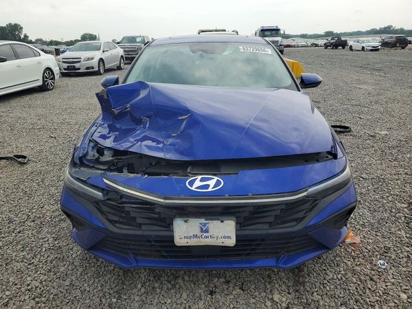 2024 HYUNDAI ELANTRA SEL w/ Convenience Pkg