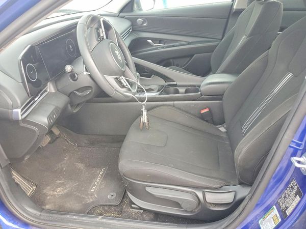 2024 HYUNDAI ELANTRA SEL w/ Convenience Pkg