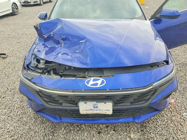 2024 HYUNDAI ELANTRA SEL w/ Convenience Pkg
