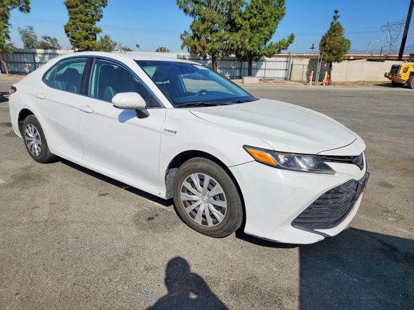 2020 TOYOTA CAMRY LE Hybrid