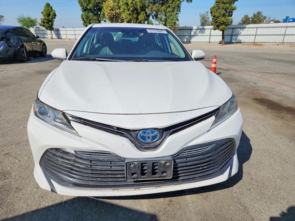 2020 TOYOTA CAMRY LE Hybrid