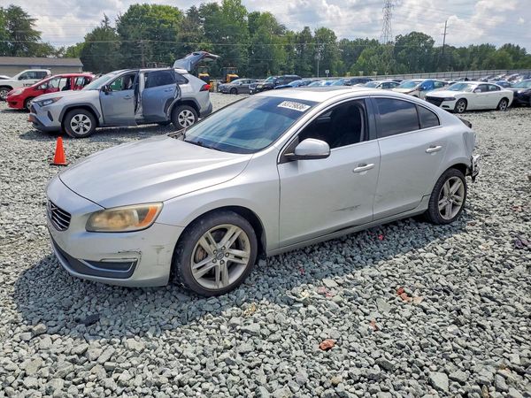 2014 VOLVO S60
