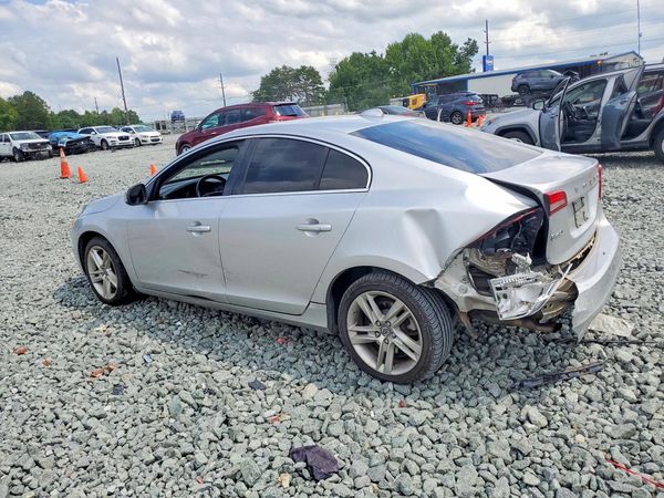 2014 VOLVO S60