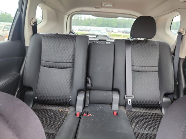 2018 NISSAN ROGUE — SUVN