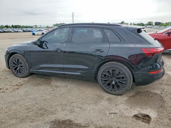 2024 AUDI Q8 E-TRON quattro Premium — DSRA