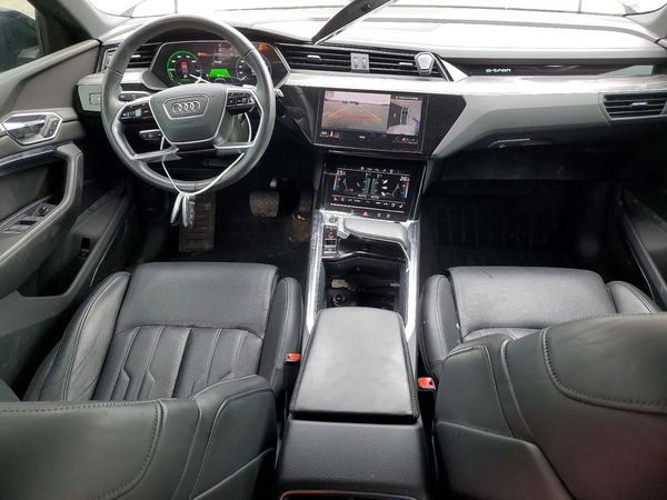 2024 AUDI Q8 E-TRON quattro Premium — CKPT
