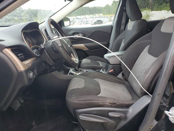 2018 JEEP CHEROKEE LATITUDE FWD