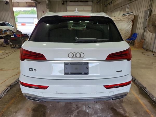 2023 AUDI Q5 S Line quattro Prestige