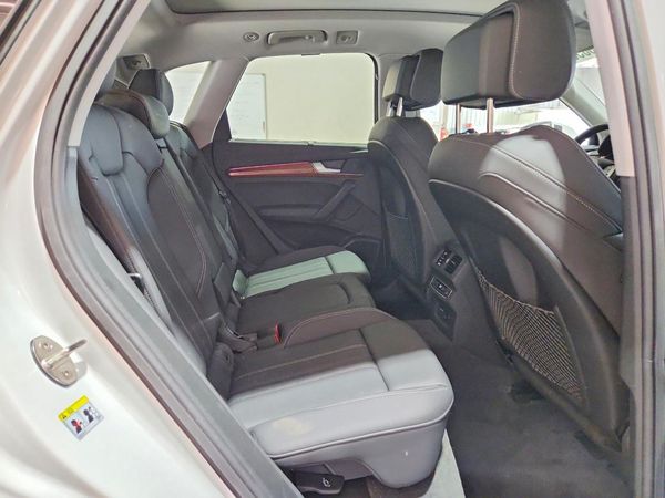 2023 AUDI Q5 S Line quattro Prestige