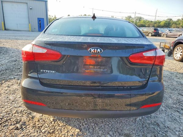 2016 KIA FORTE GL (Middle-Low Grade)