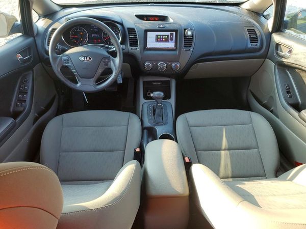 2016 KIA FORTE GL (Middle-Low Grade)
