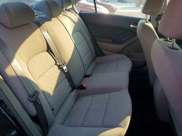 2016 KIA FORTE GL (Middle-Low Grade)