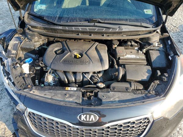 2016 KIA FORTE GL (Middle-Low Grade)