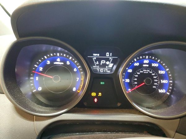 2015 HYUNDAI ELANTRA