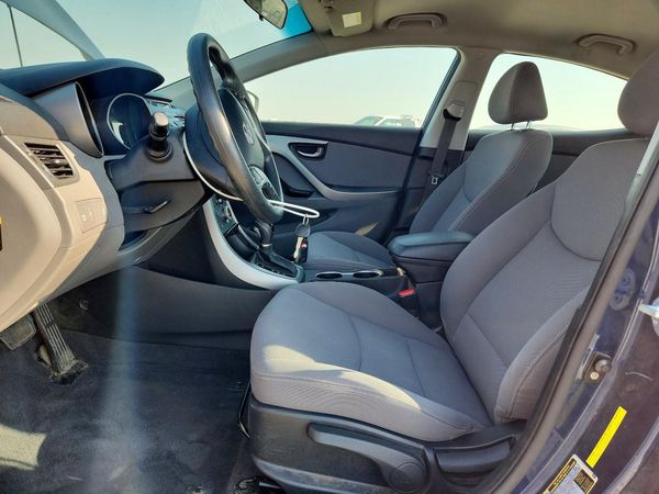 2014 HYUNDAI ELANTRA GLS (Middle) — DENT
