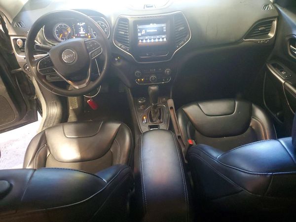 2020 JEEP CHEROKEE LATITUDE PLUS 4X4