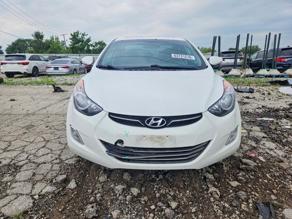 2013 HYUNDAI ELANTRA