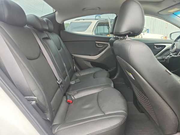 2013 HYUNDAI ELANTRA