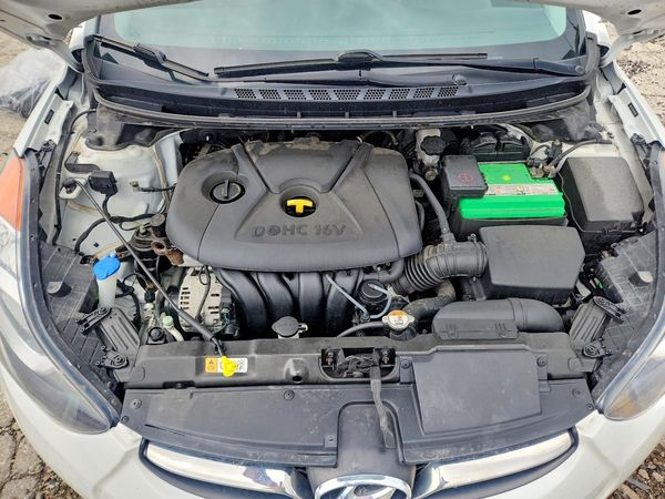 2013 HYUNDAI ELANTRA