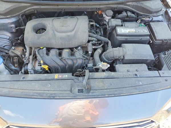2019 HYUNDAI ACCENT SE and SEL