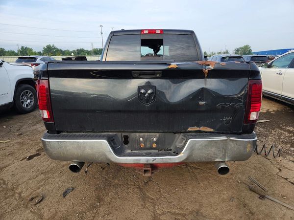 2016 RAM 1500 SPORT CREW CAB 4X4
