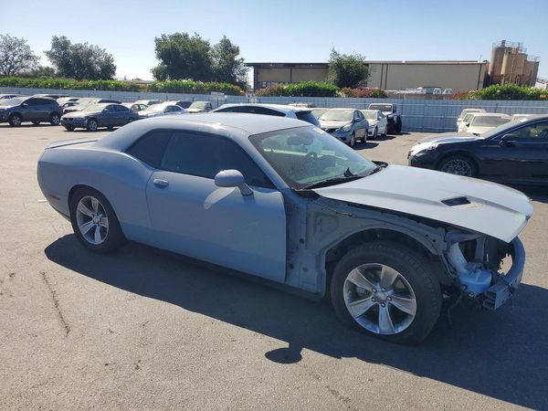 2022 DODGE CHALLENGER SXT