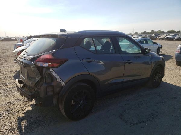 2022 NISSAN KICKS SV
