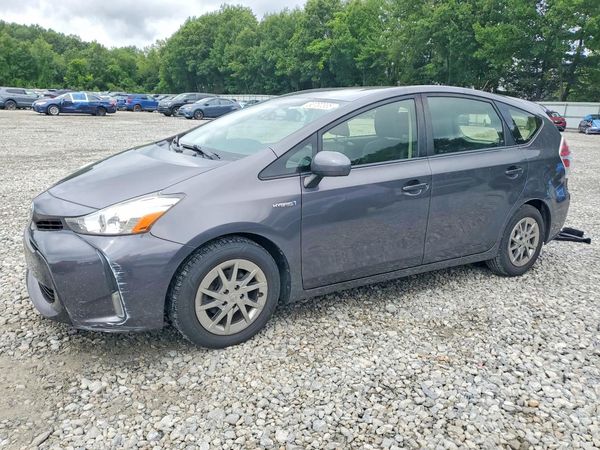 2016 TOYOTA PRIUS