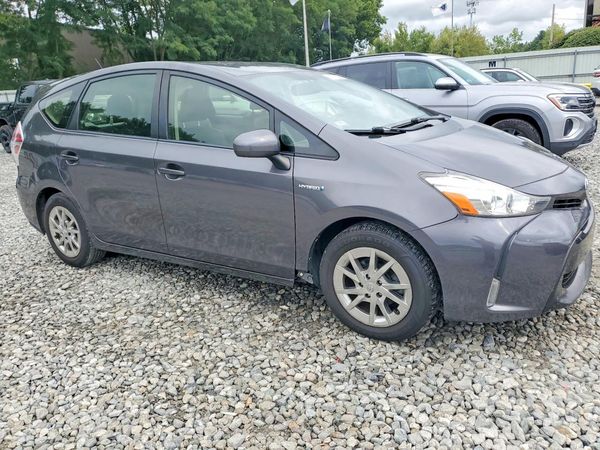 2016 TOYOTA PRIUS