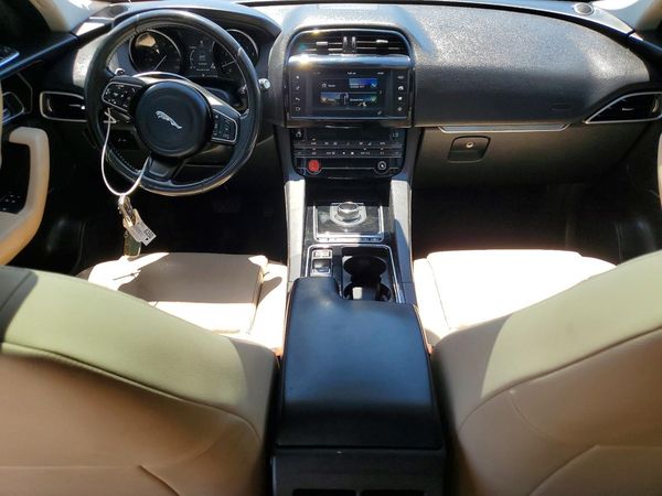 2018 JAGUAR F-PACE S